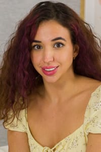 Linda — frech, verführerisch und beeindruckend gelenkig